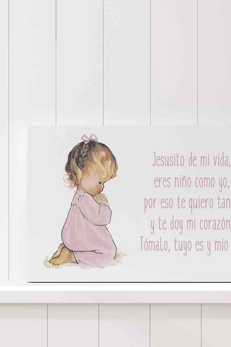 Niña Rezando con Oración 2