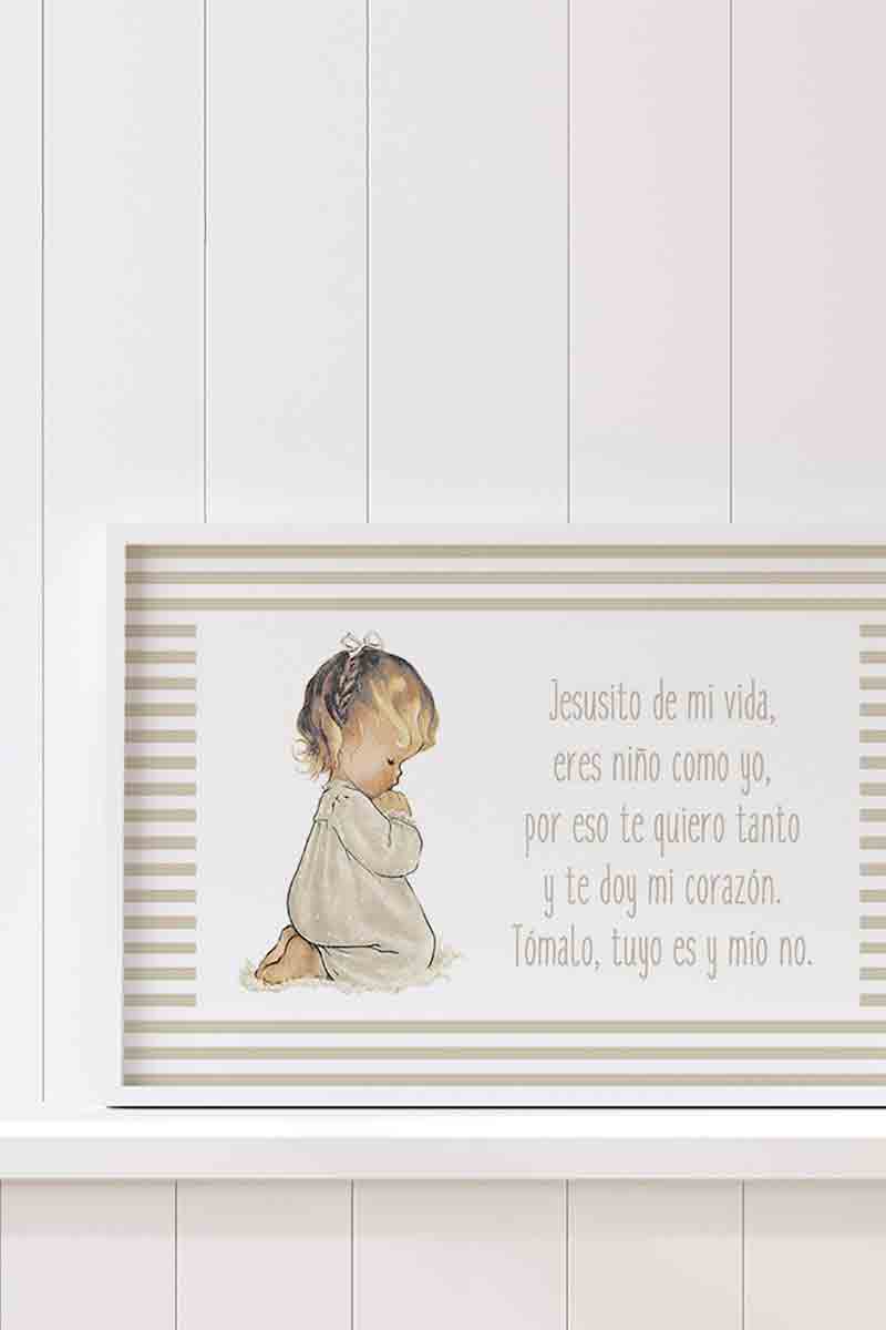 Niña Rezando con Oración Rayas 2